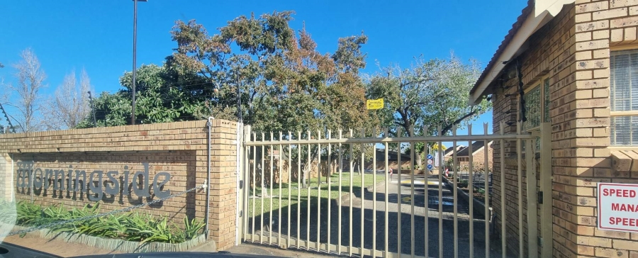 2 Bedroom Property for Sale in Langenhovenpark Free State